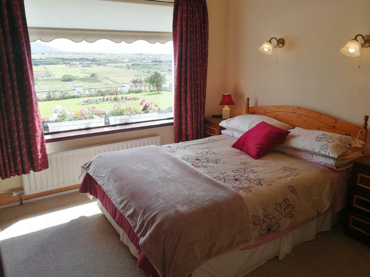 The Three Arches Bed & Breakfast Louisburgh Exterior photo